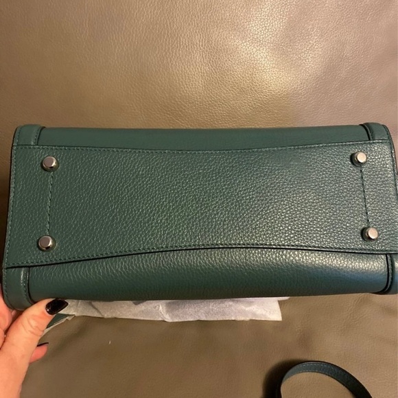 Authentic Coach Purse - Picture 4 of 7